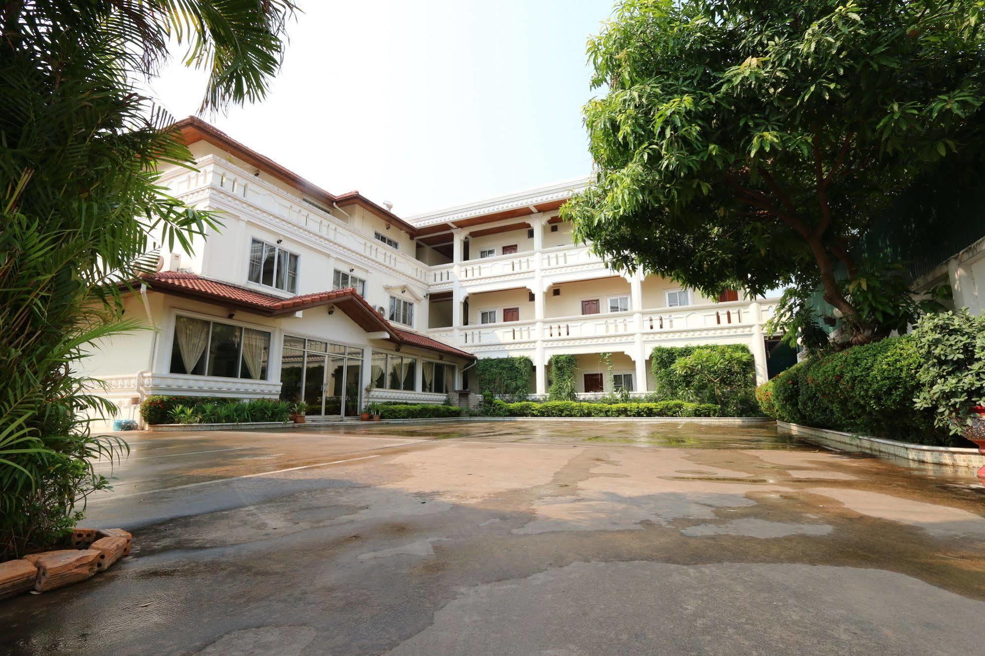 Lalco Ar Hotel Ban Nongdouang Buitenkant foto